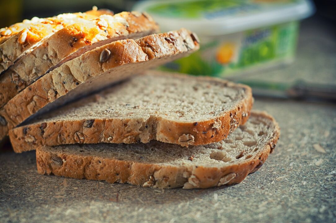رژیم غذایی گروه خونی 4 به شما این امکان را می دهد که نان سبوس دار را در رژیم غذایی خود بگنجانید. 